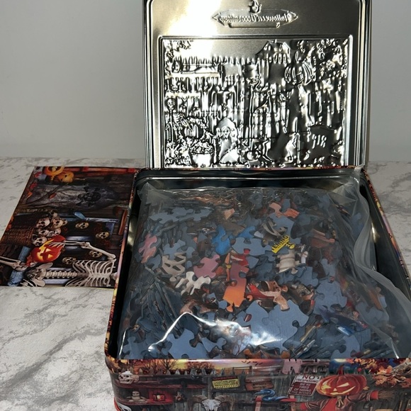 NIB Halloween Decorations Eurographics Puzzle - Picture 3 of 3